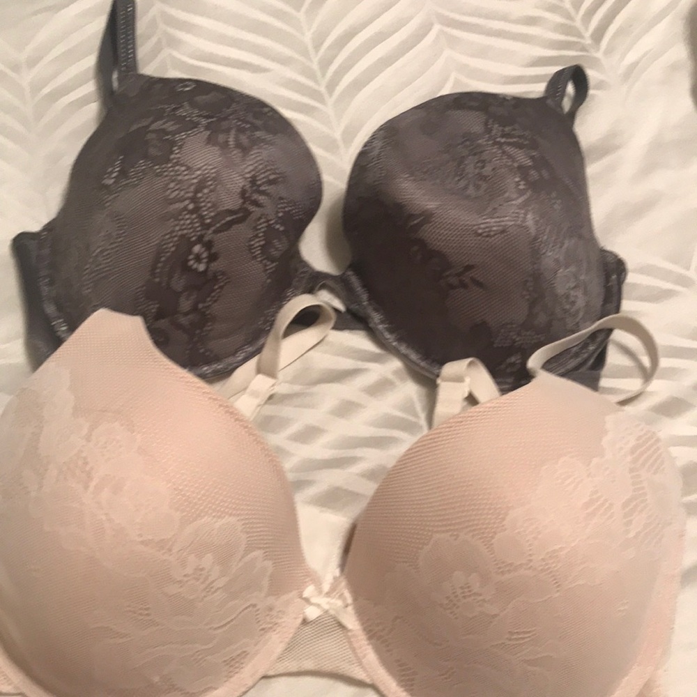Lot of two bras 38d